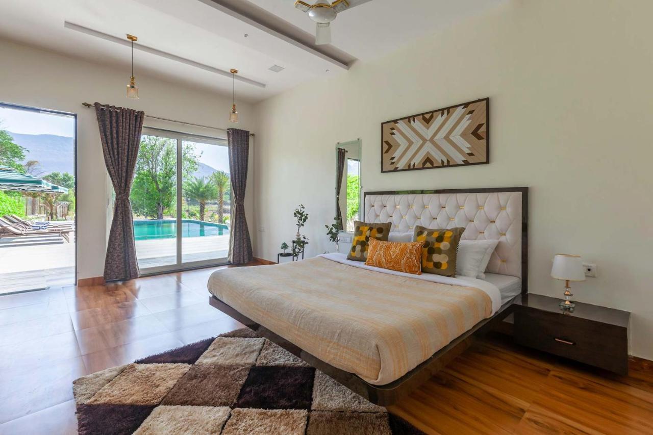 Natures Odyssey By Stayvista - Amidst Lush Greenery With Outdoor Pool And Indoor Activities Chinchavli Exterior foto